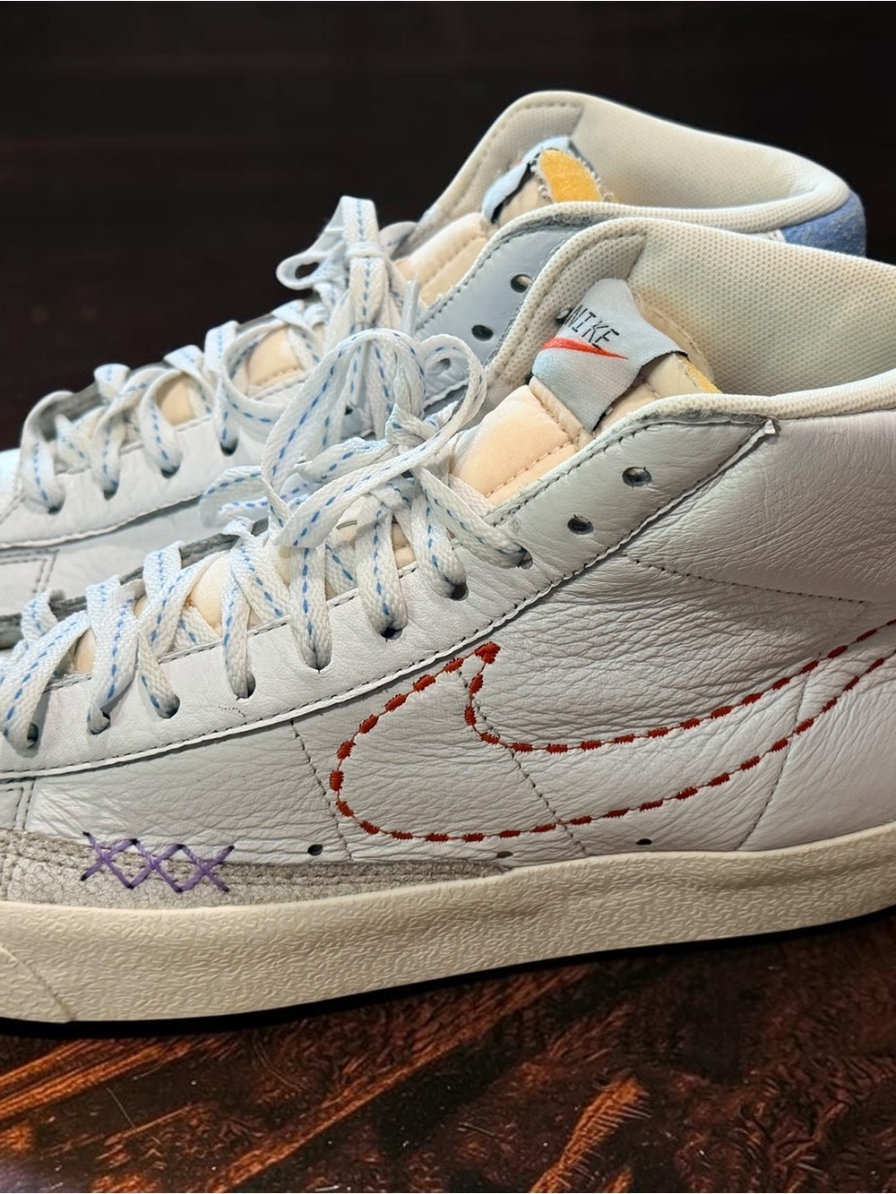 Nike Blazer Mid 77 Nike 101 Women’s Leather Sneakers DX2350-100 Sz 9 HighTop